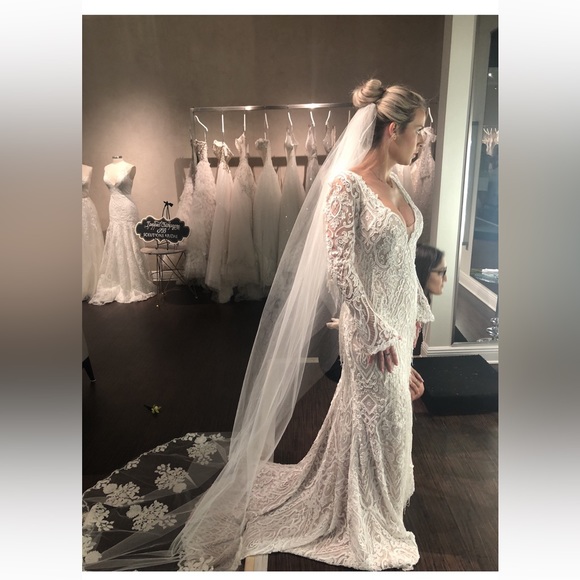 Tara Lauren Russo Gown - Picture 7 of 16